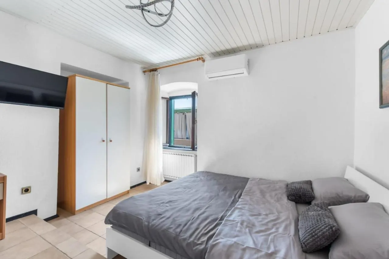Apartmani Ella Rabac Croatia