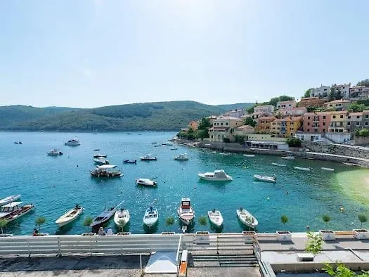 Apartment Apartmani Ella Rabac Croatia