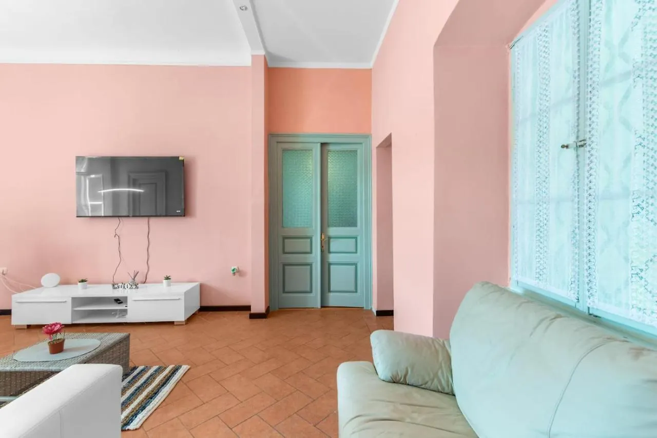 Apartmani Ella Rabac 0*,