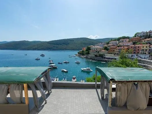 Apartmani Ella Rabac 0*,