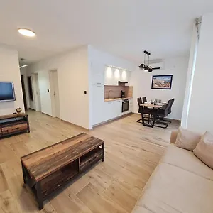 Bellistra Apartman - E Apartmán