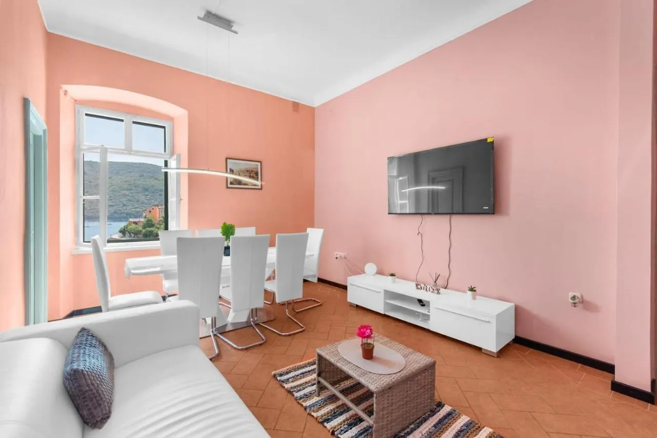 Apartmani Ella Rabac Croatia